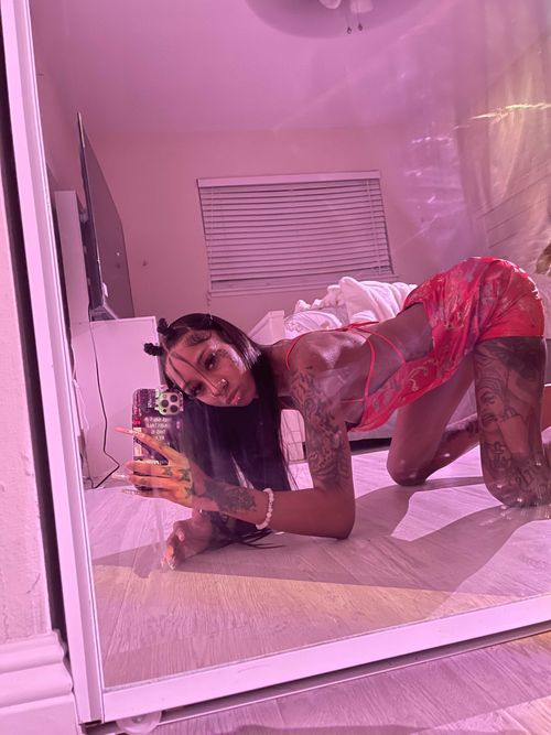 @trapsweetyy nude trapsweetyy nude