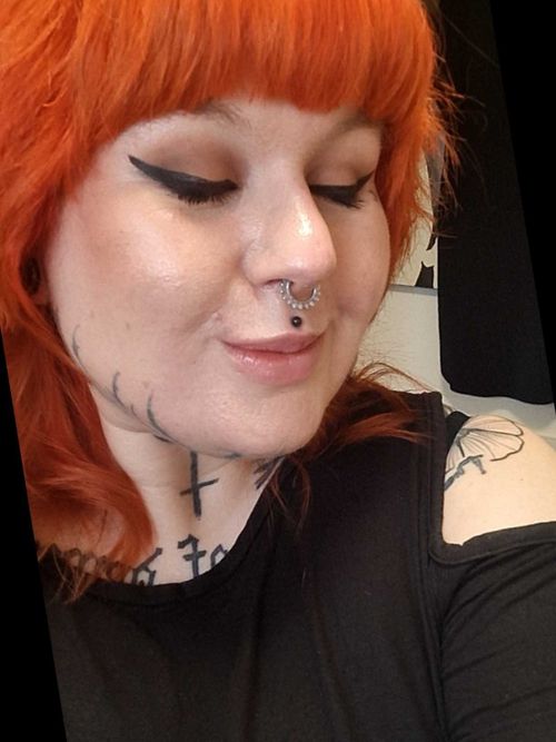 @undeadlizzie