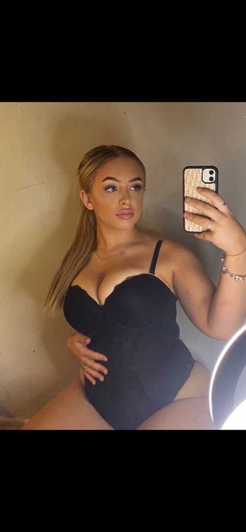 @unknowncouple.22