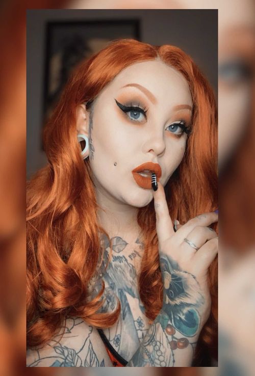 @velvet_noir