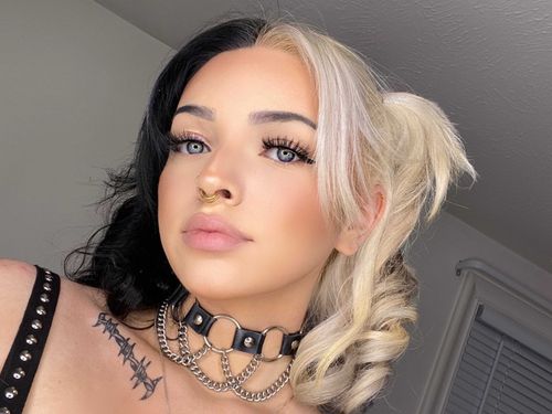 @violetshaye