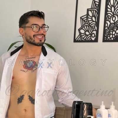 @waxxxology