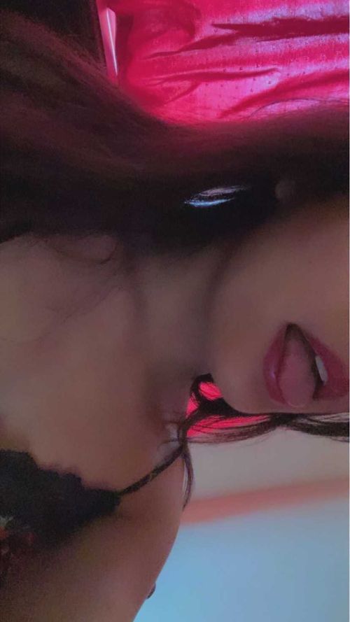 @whitemenswh0re