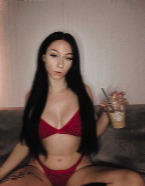 @whitneewolf