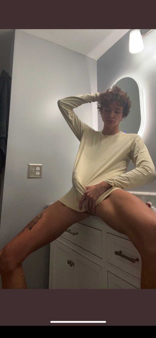 @xalexadamsx