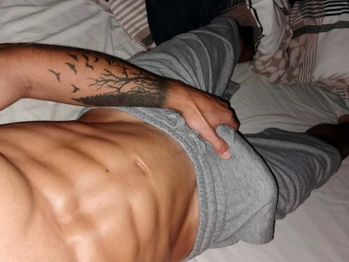 xhibitioniztluca nude