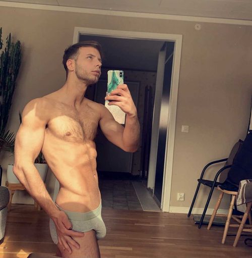 @xliammoore