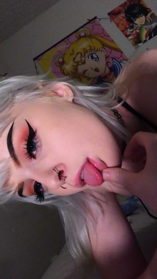 @yelahlittle