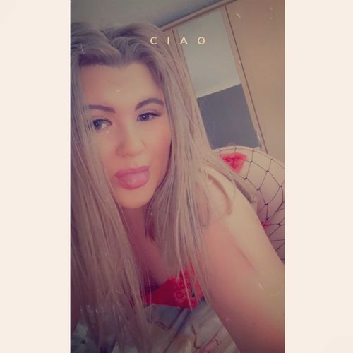 @yourblondiebabexx