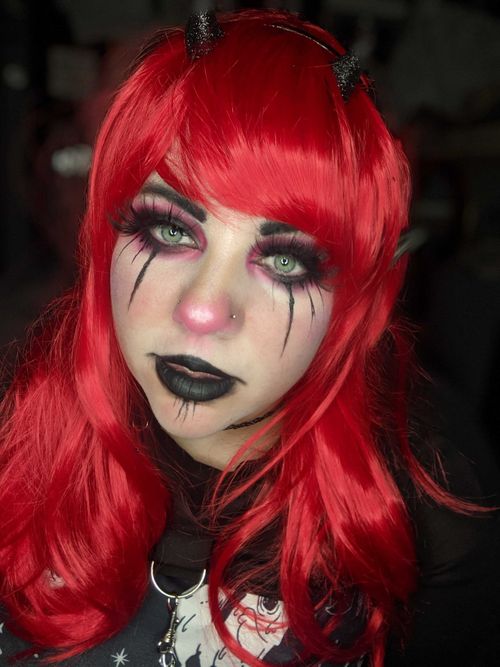 @yourwitchygirl
