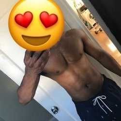 @zeezzoro