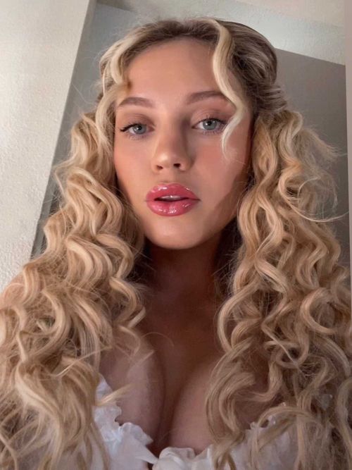@zoeyisasiren